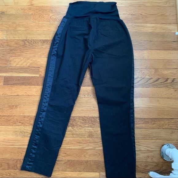 Gap Maternity Full-Panel Pants in Black - Picture 3 of 4